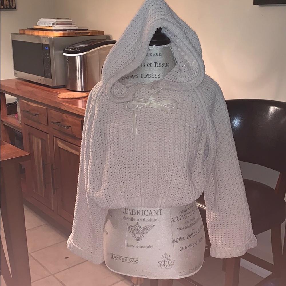 Super Soft Woven Hooded Crop Sweater